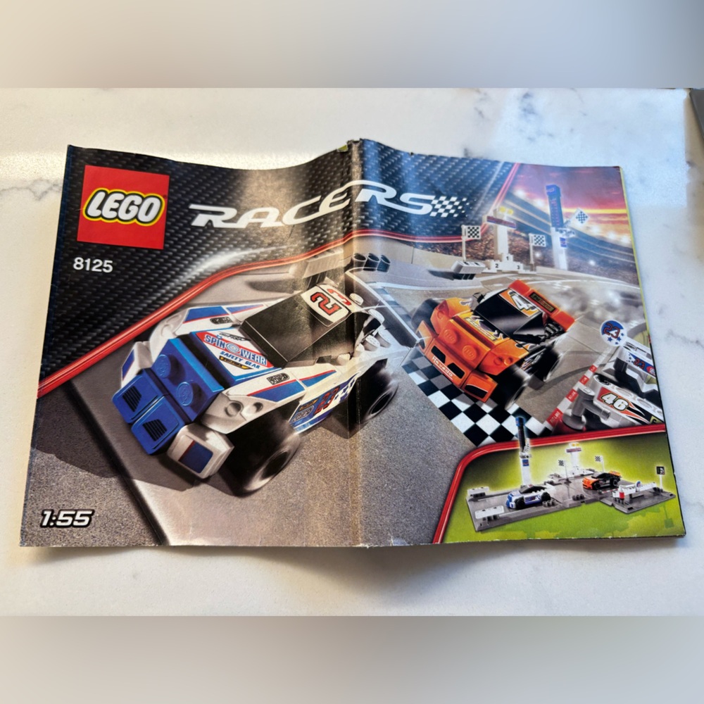 Lego Thunder Raceway 8125 Racing Set with Fold Out Track - complete - Picture 8 of 11